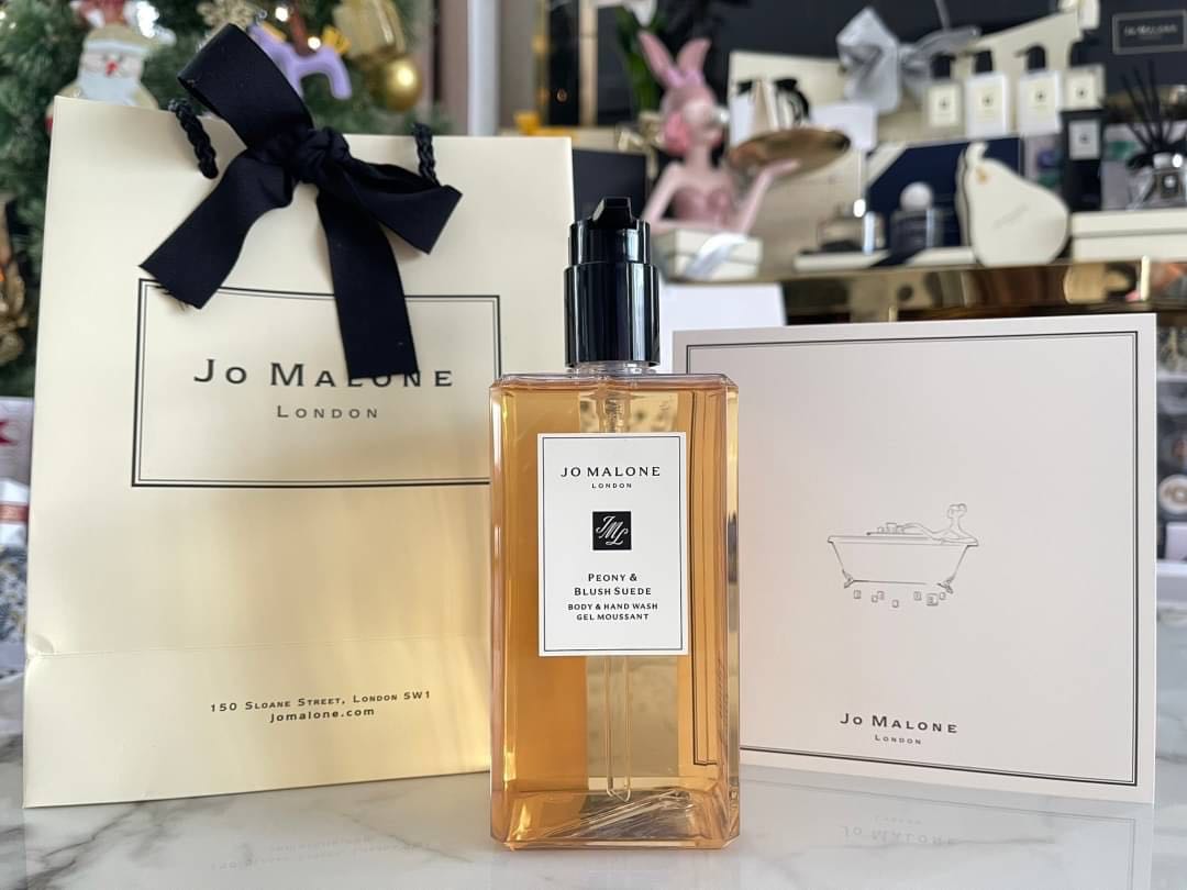 Jo malone peony and blush suede body wash top