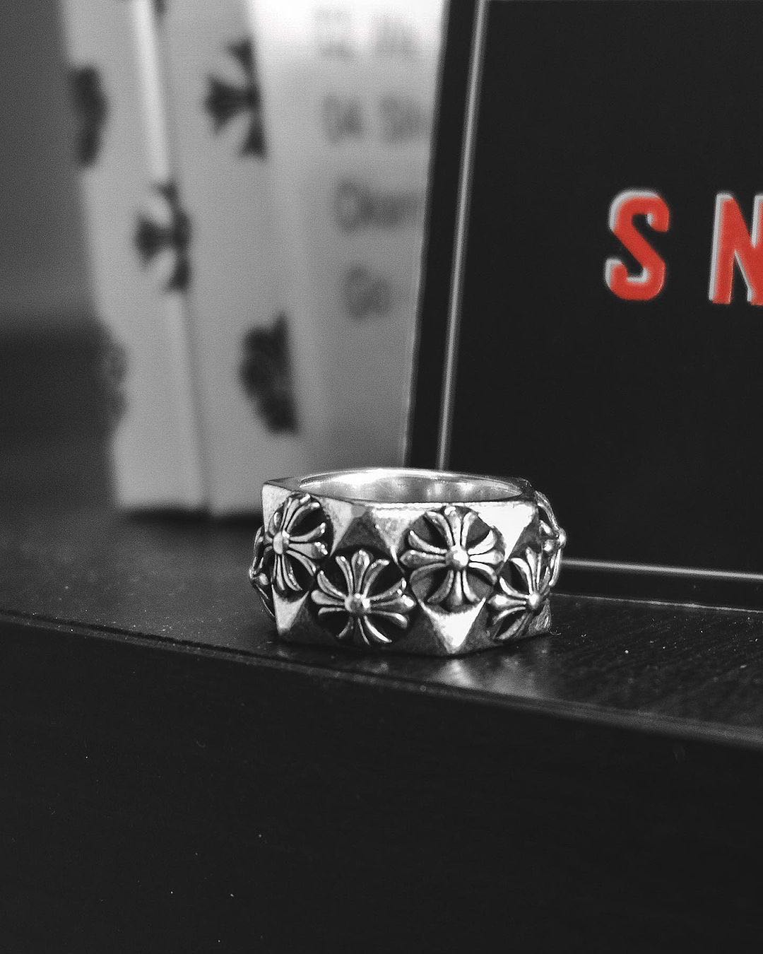 Chrome hearts deals pentagon ring