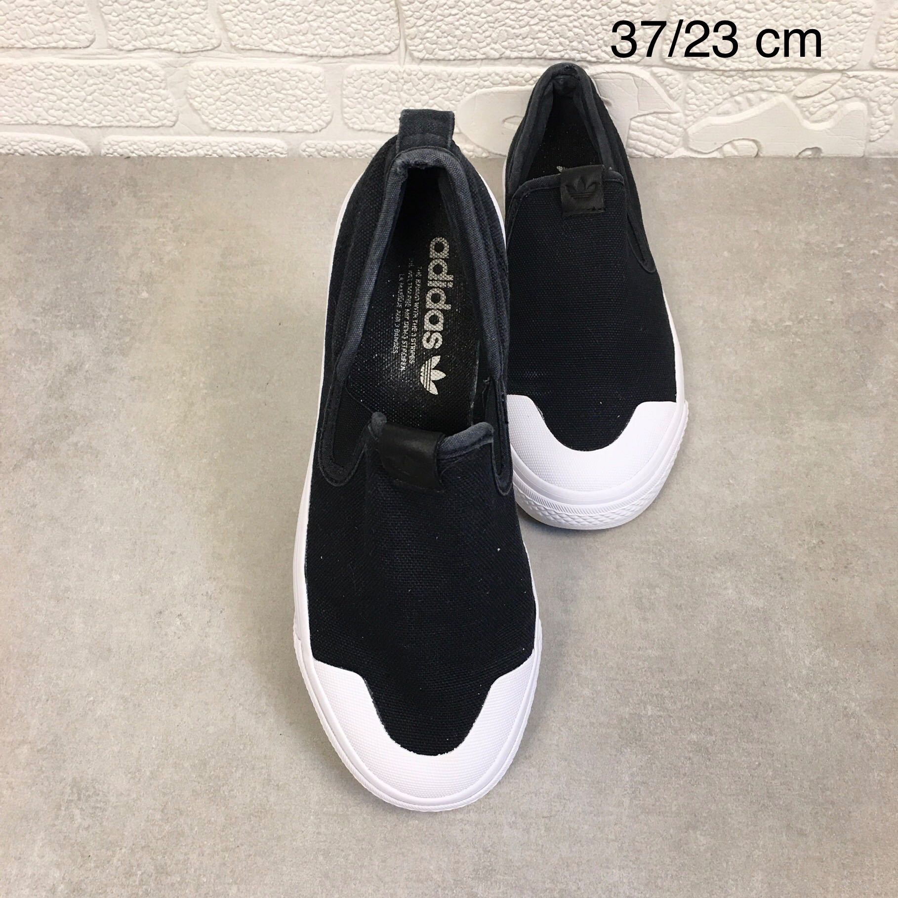 Adidas nizza sale slip on