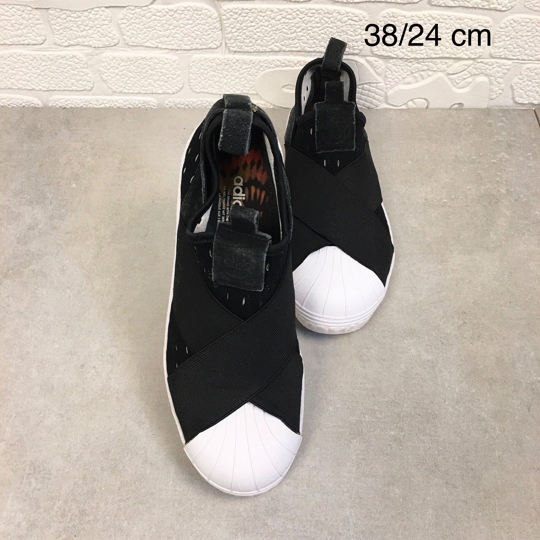 Tenis superstar slip on w deals