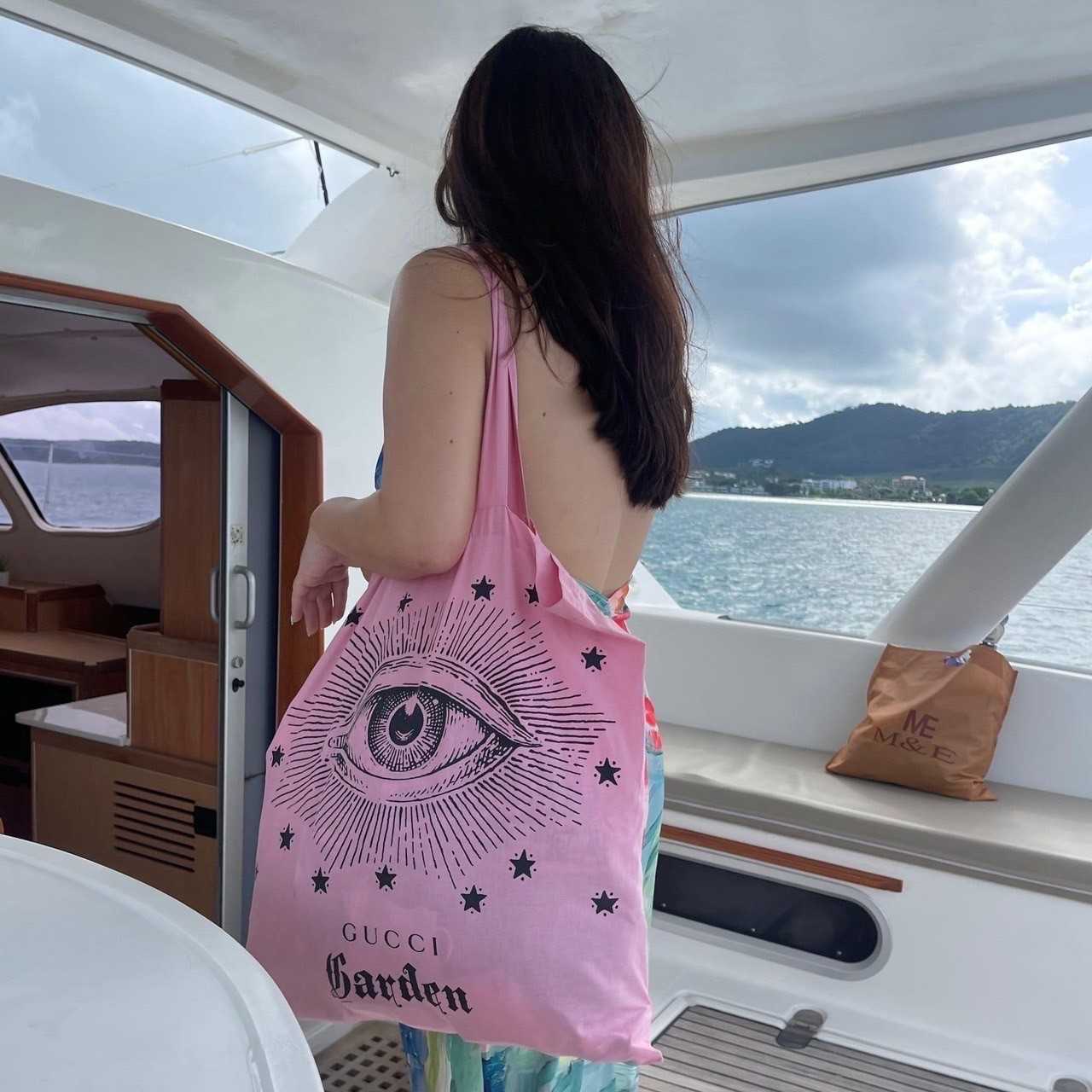 Gucci garden tote bag shop