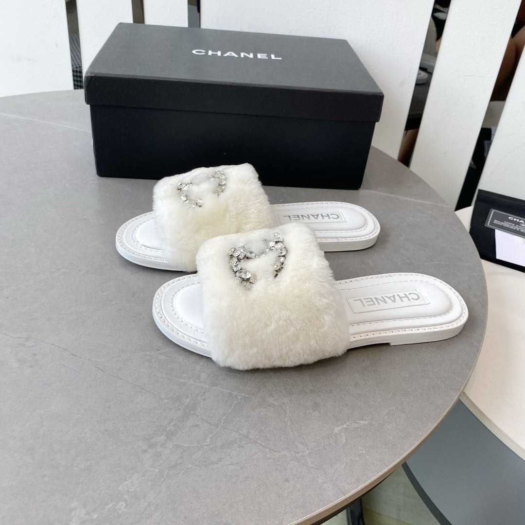 Chanel LINE SHOPPING