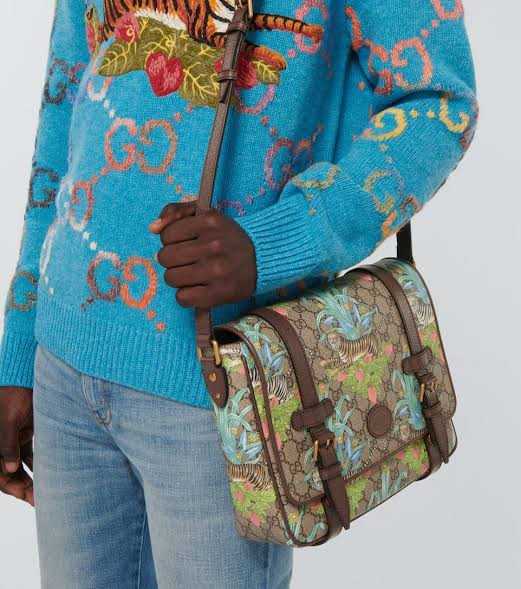 Gucci messenger bag tiger print deals