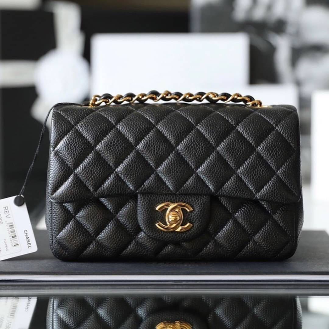 Chanel Classic Flap Bag Caviar Leather 20