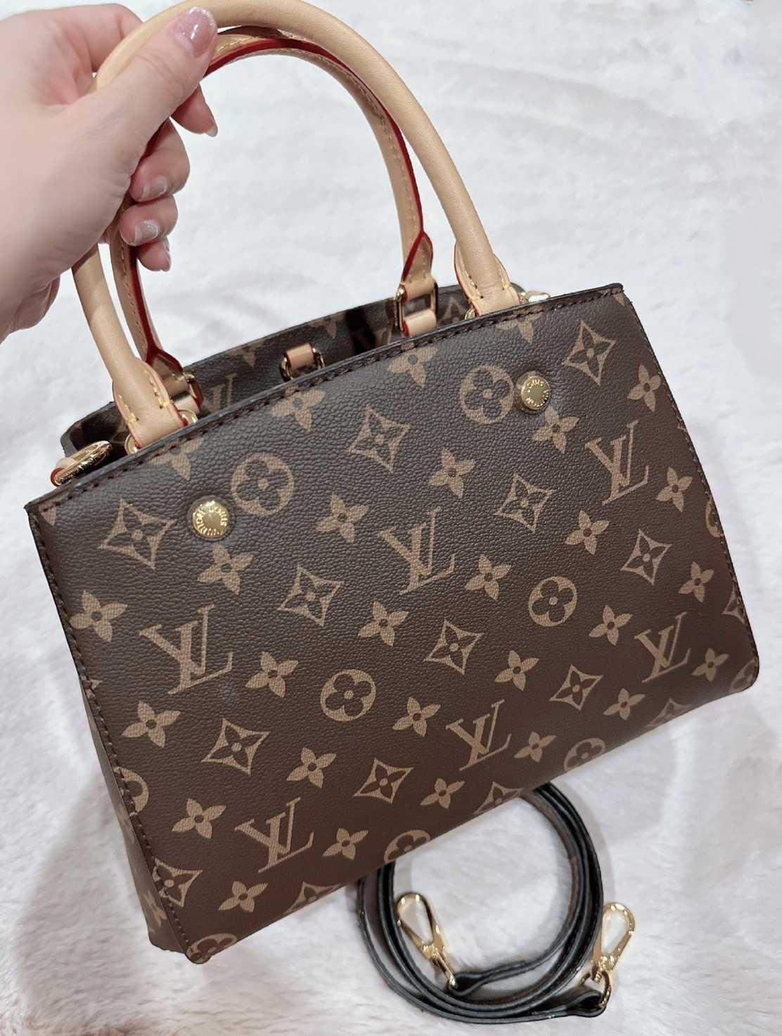 Louis Vuitton Montaigne BB Monogram LINE SHOPPING