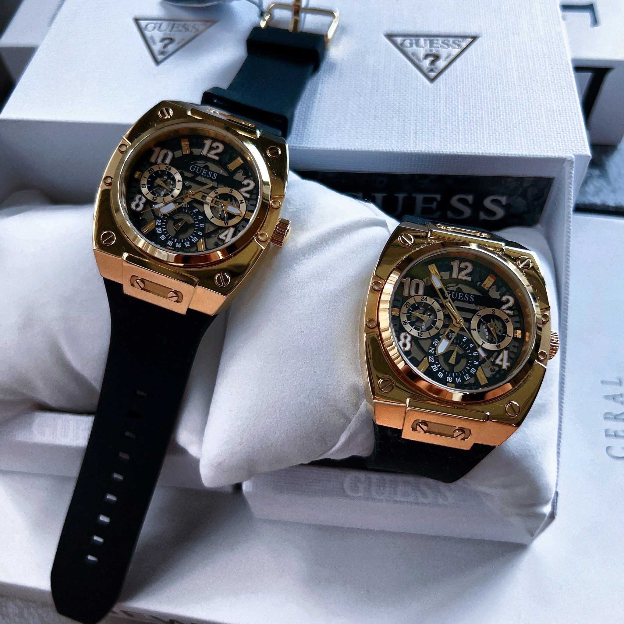Tory burch discount dalloway watch gold