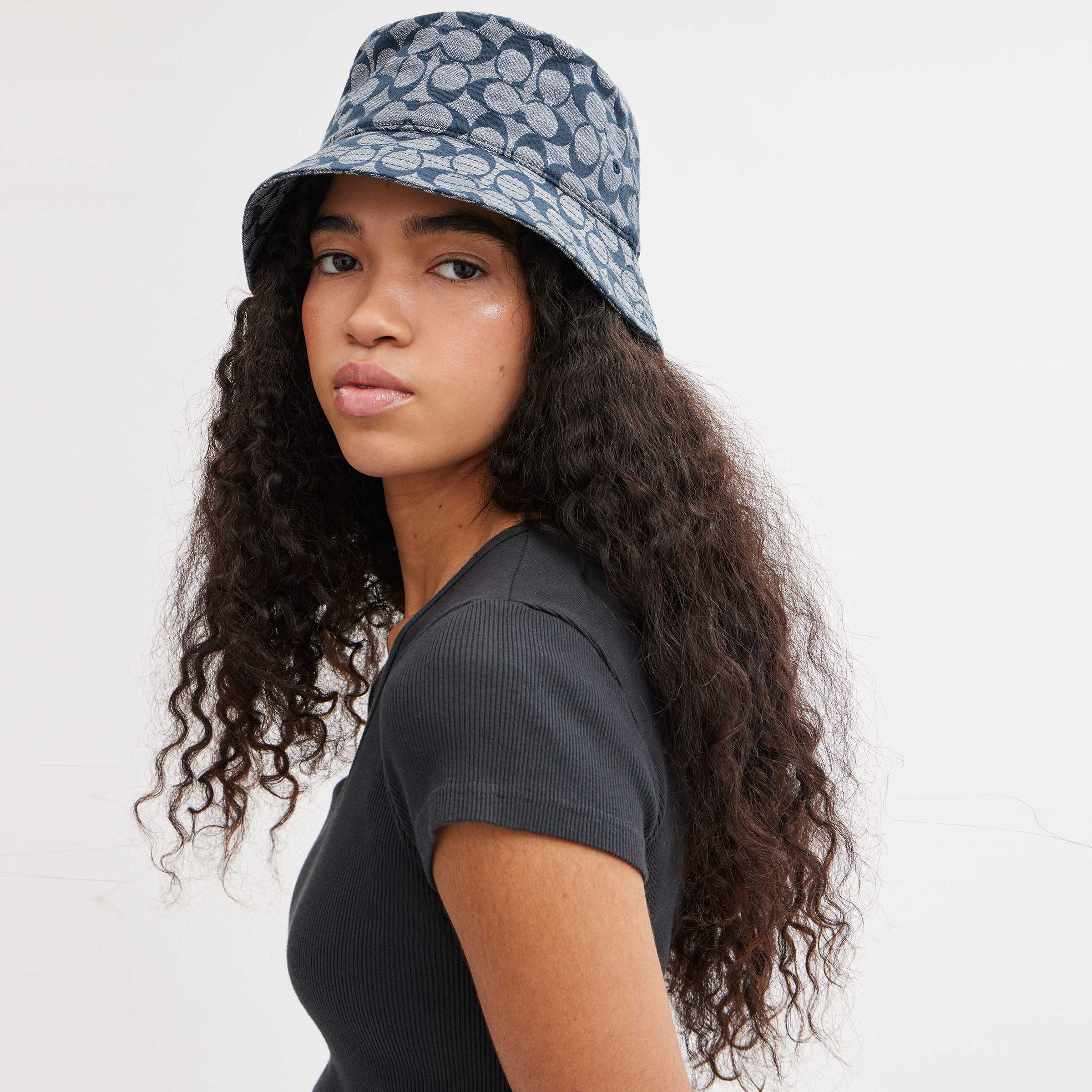 COACH SIGNATURE CHAMBRAY BUCKET HAT CI497 CMB XS S LINE SHOPPING