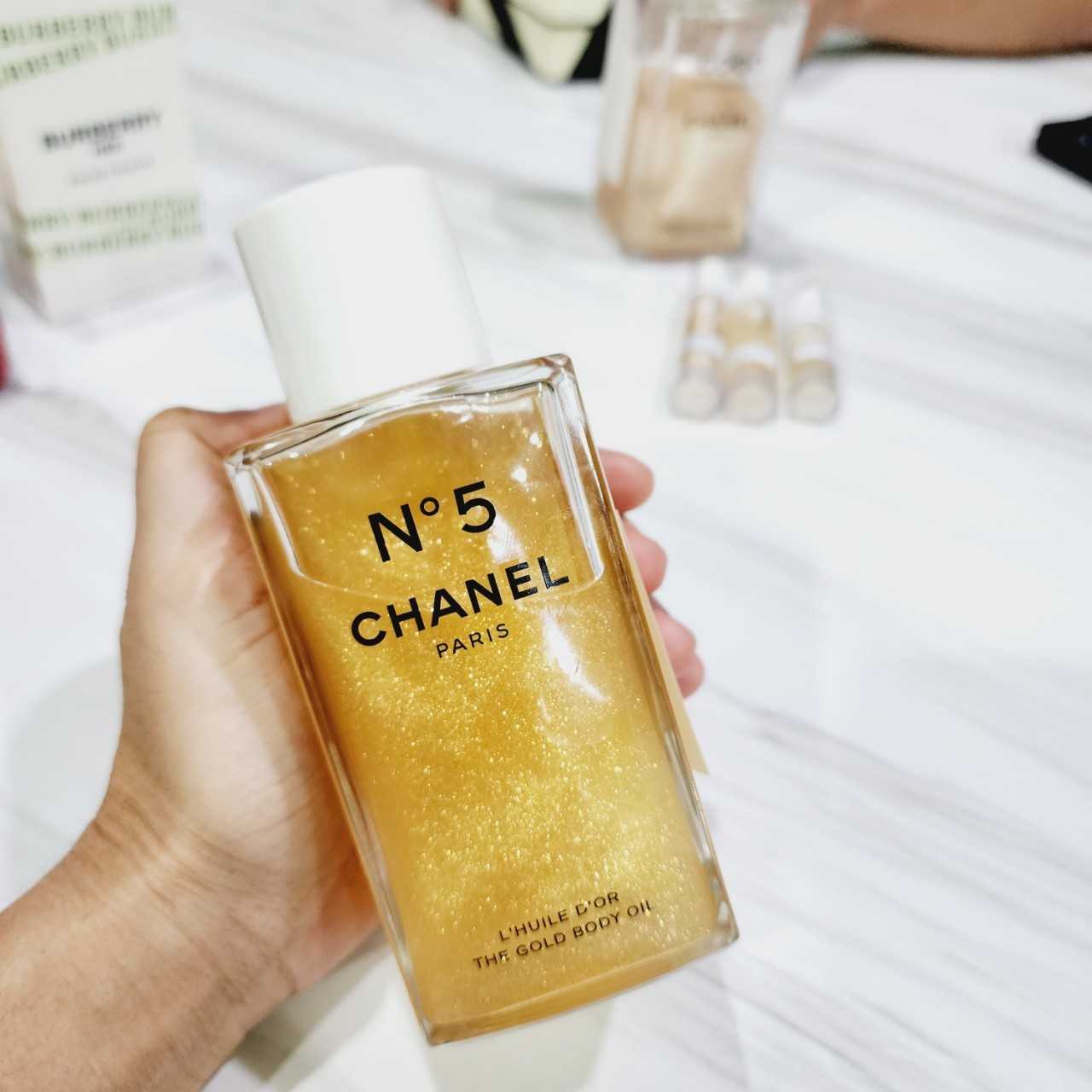 น้ำหอมแบ่งขาย Chanel No 5 the Gold body oil 💕Travel Size แบบทดลอง
