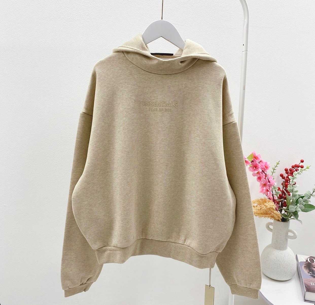 ESSENTIALS HOODIE (GOLD HEATER) | LINE SHOPPING