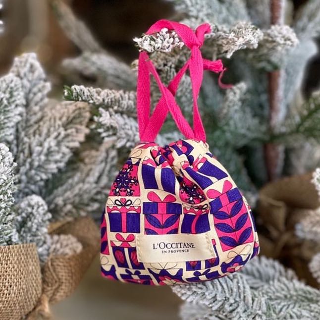 L'Occitane Friend & Family Iconic Shea Set with Mini Pouch LINE SHOPPING