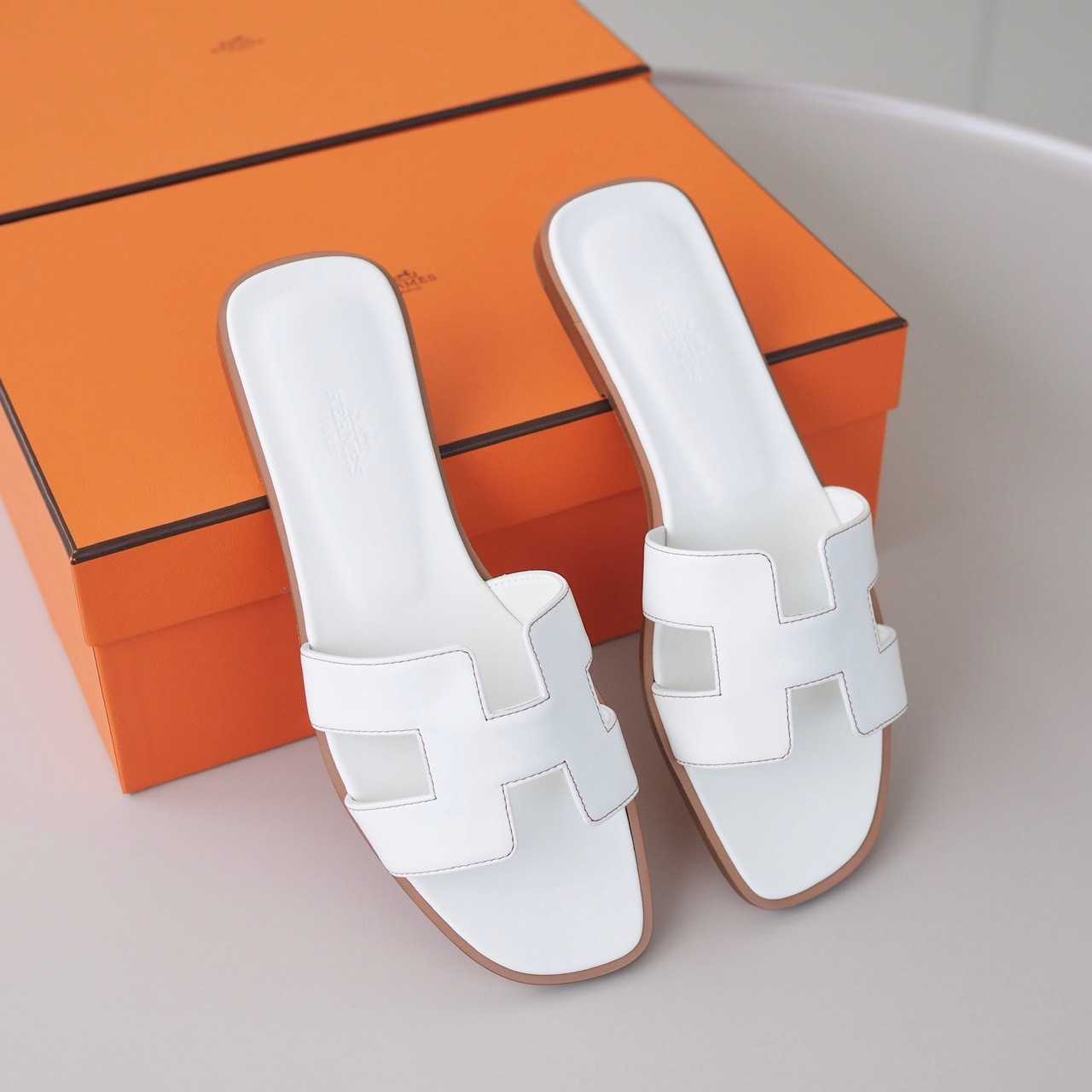 NEW! HERMES ORAN (BLANC) Shoes | LINE SHOPPING