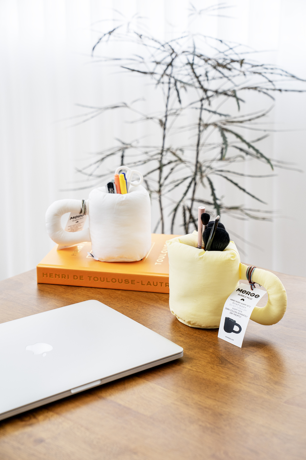 RESTOCKED] MERGE BUBBLE MUG (SEA) – LINE FRIENDS SQUARE