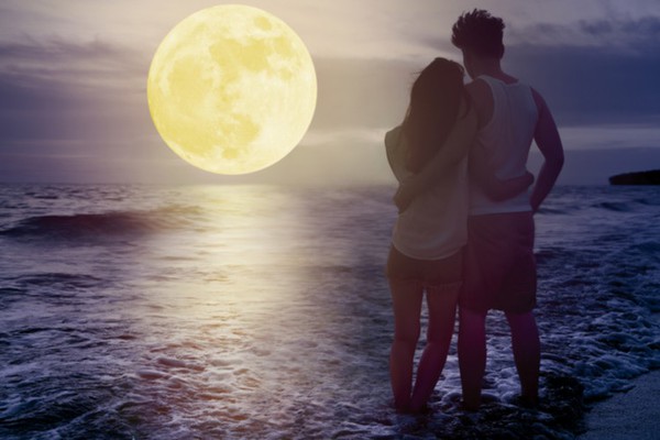 月が綺麗ですね は愛の告白 異性から言われたときの返し方や由来を解説 Oggi