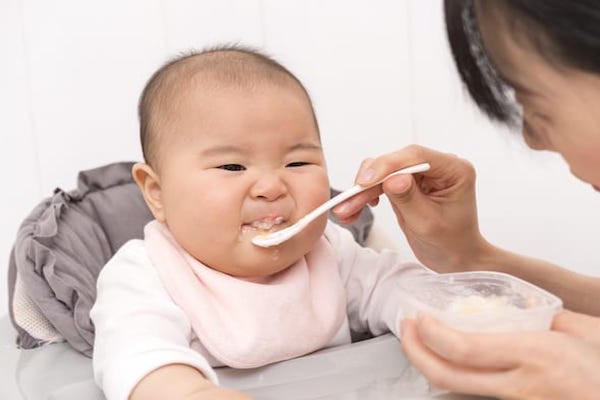 粒が残っているとオエッ 離乳食の進め方を管理栄養士がアドバイス ベビーカレンダー