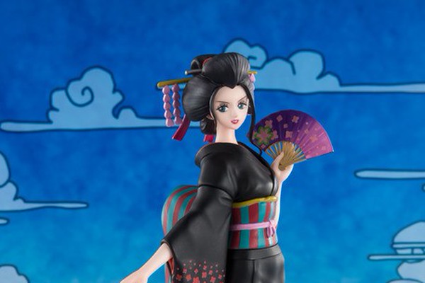 ネット通販で購入 ワンピース 和服 ニコ ロビン 青い服 フィギュア コミック アニメ