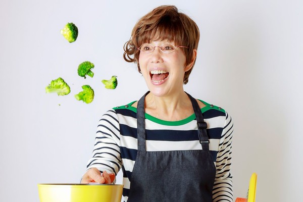 平野レミ 最愛の夫の死 抜け殻の日々 を支えた家族の絆 週刊女性prime