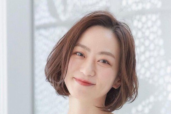 ぽっちゃり40代に似合う髪型34選 23最新 小顔効果もバッチリなヘアスタイル サンキュ