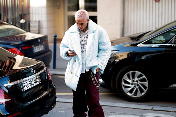 パリ メンズ ファッションウィーク で見つけた おしゃれなストリートスナップ50選 Esquire エスクァイア 日本版