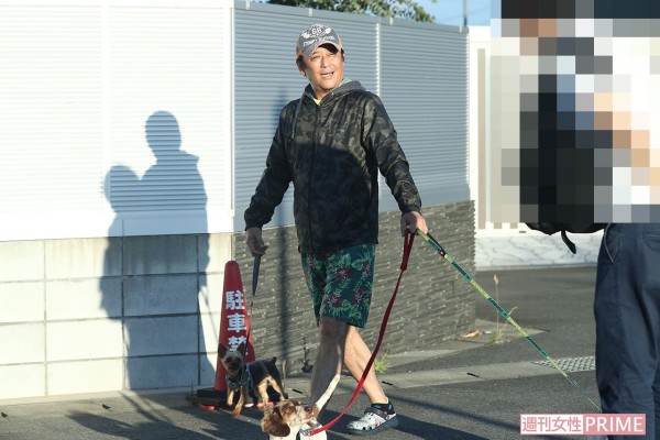 坂上忍 志村どうぶつ園 で引き取った義足犬サンタが行方不明に 週刊女性prime