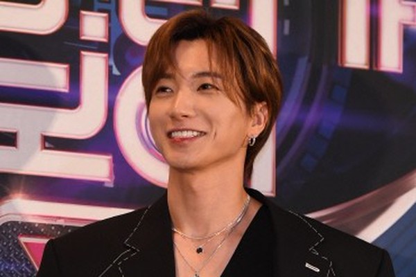 イトゥク KBANG SUPER JUNIOR アイドル タレントグッズ おもちゃ・ホビー・グッズ 最高の品質の