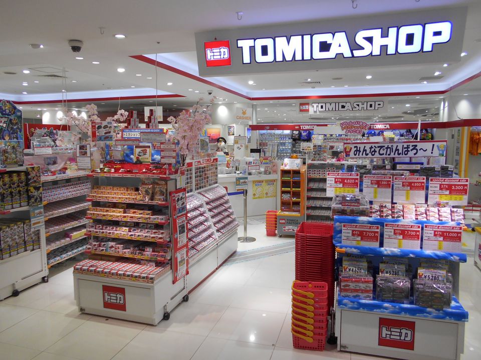 Mixed Media Feed トミカショップ 大阪店