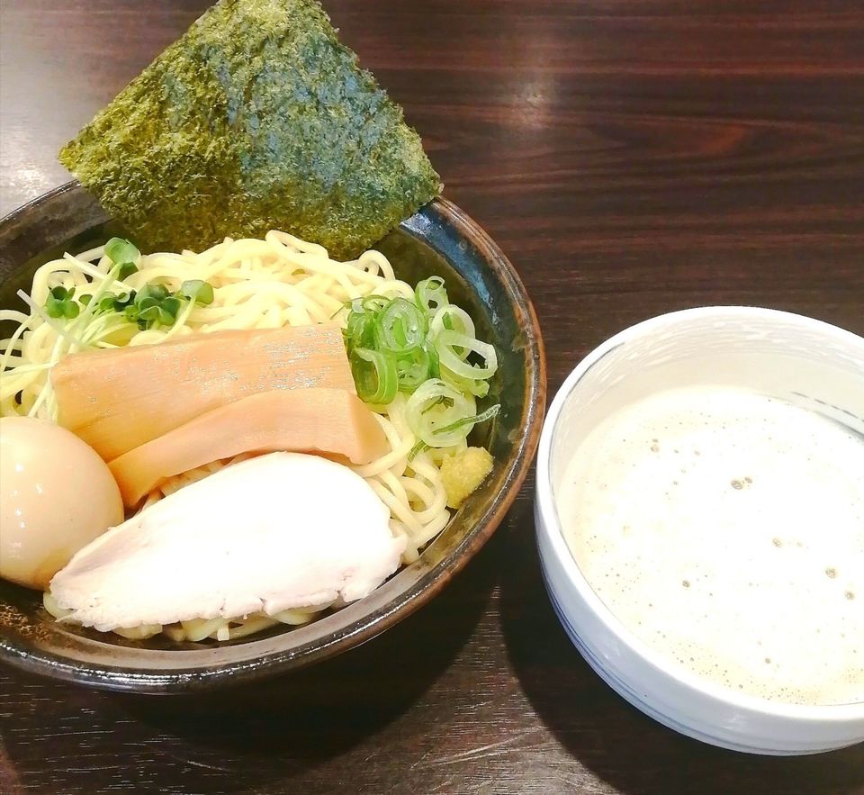 たくぞうのらーめん Line Official Account