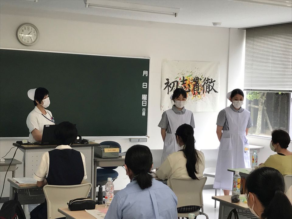 Mixed Media Feed 麻生 看護大学校