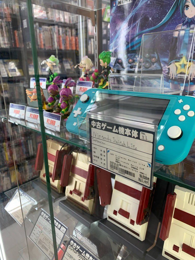 Recent Media ブックオフ神戸西鈴蘭台店