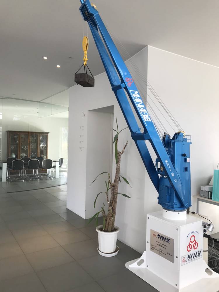 Mixed media feed 眞鍋造機㈱採用 LINE Official Account