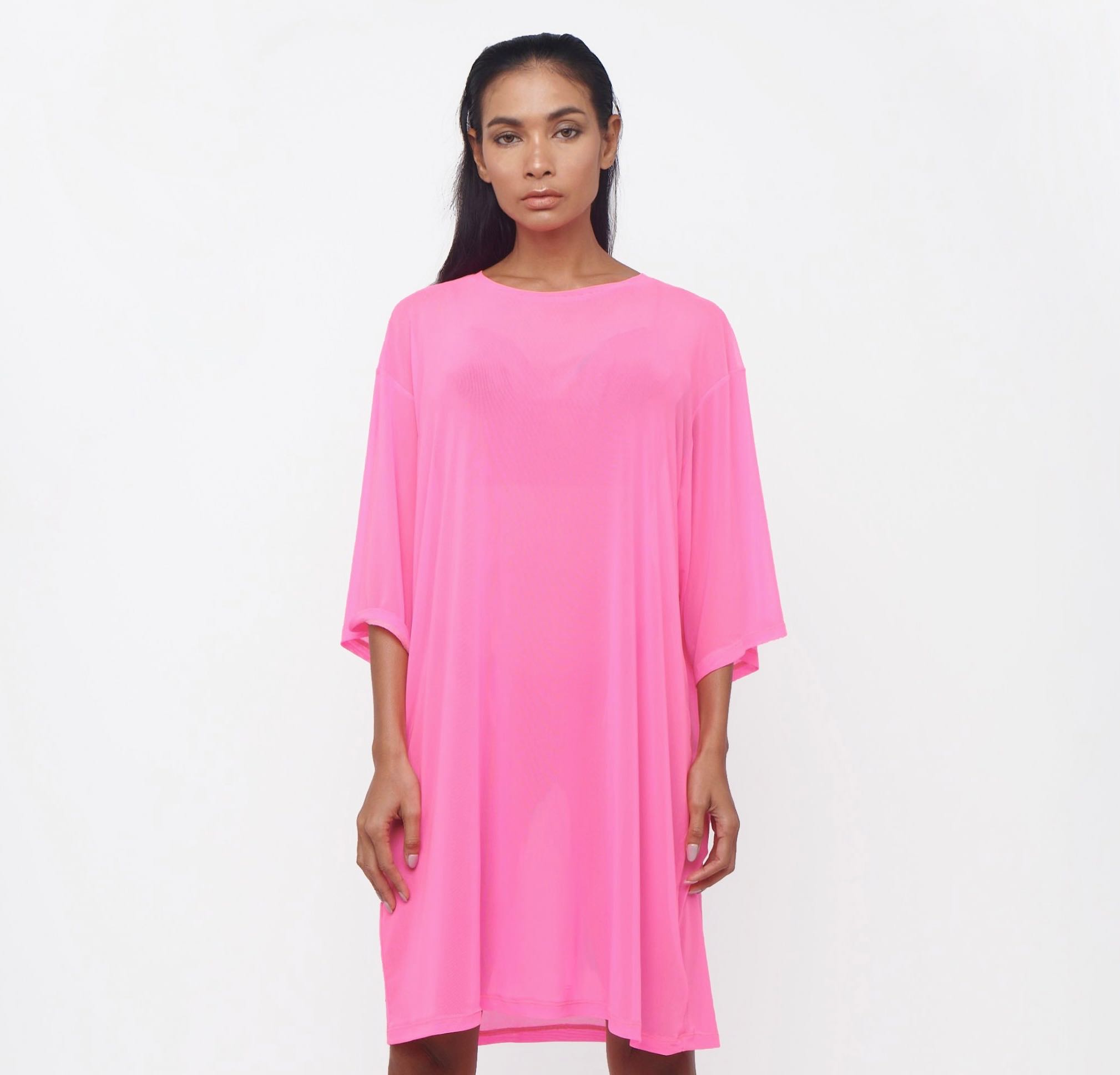 Peekaboo Mesh Fit For All Overed T-shirt in Shocking Pink