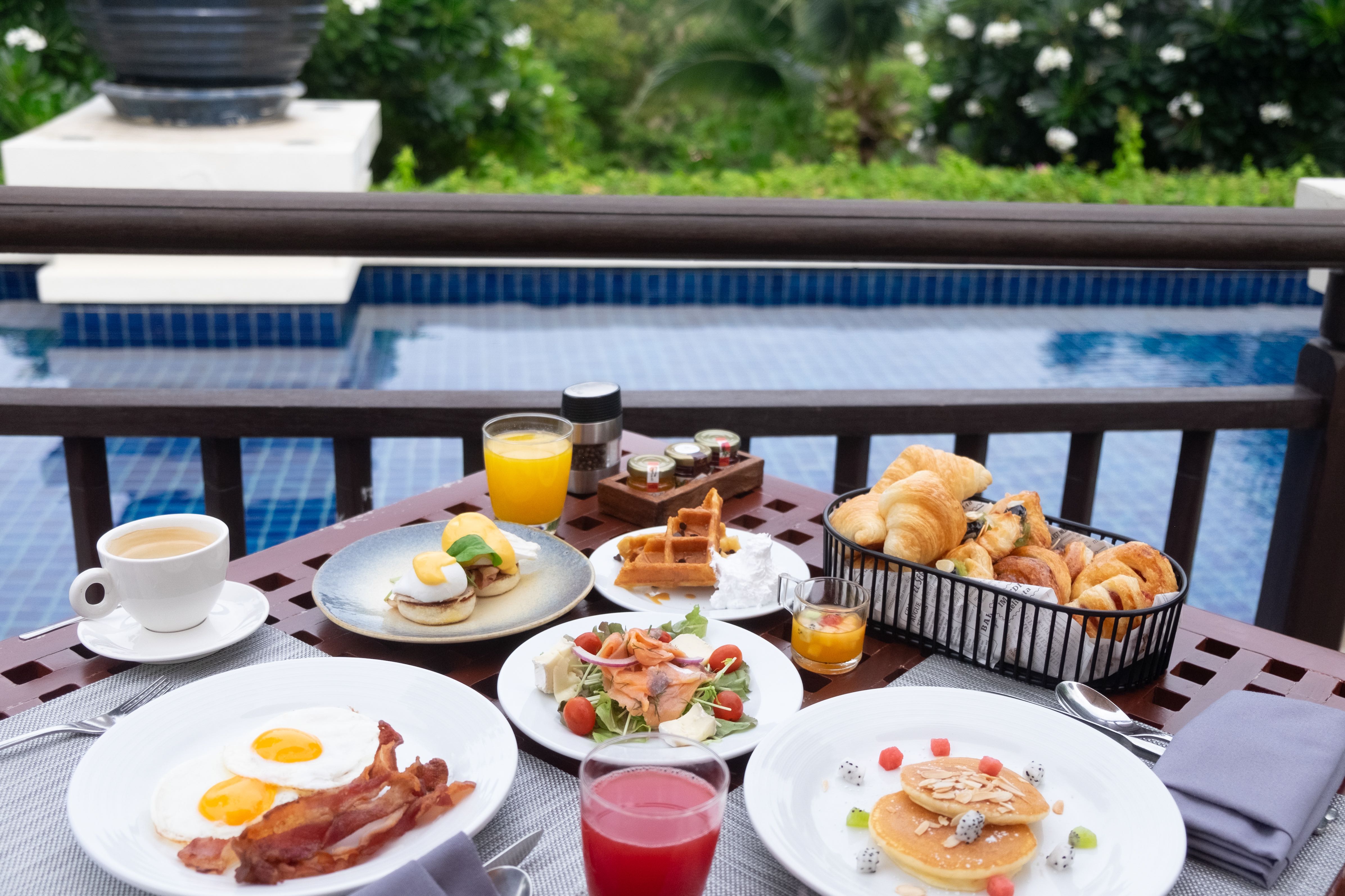 Breakfast Buffet Package | แพ็กเกจบุฟเฟ่ต์อาหารเช้า