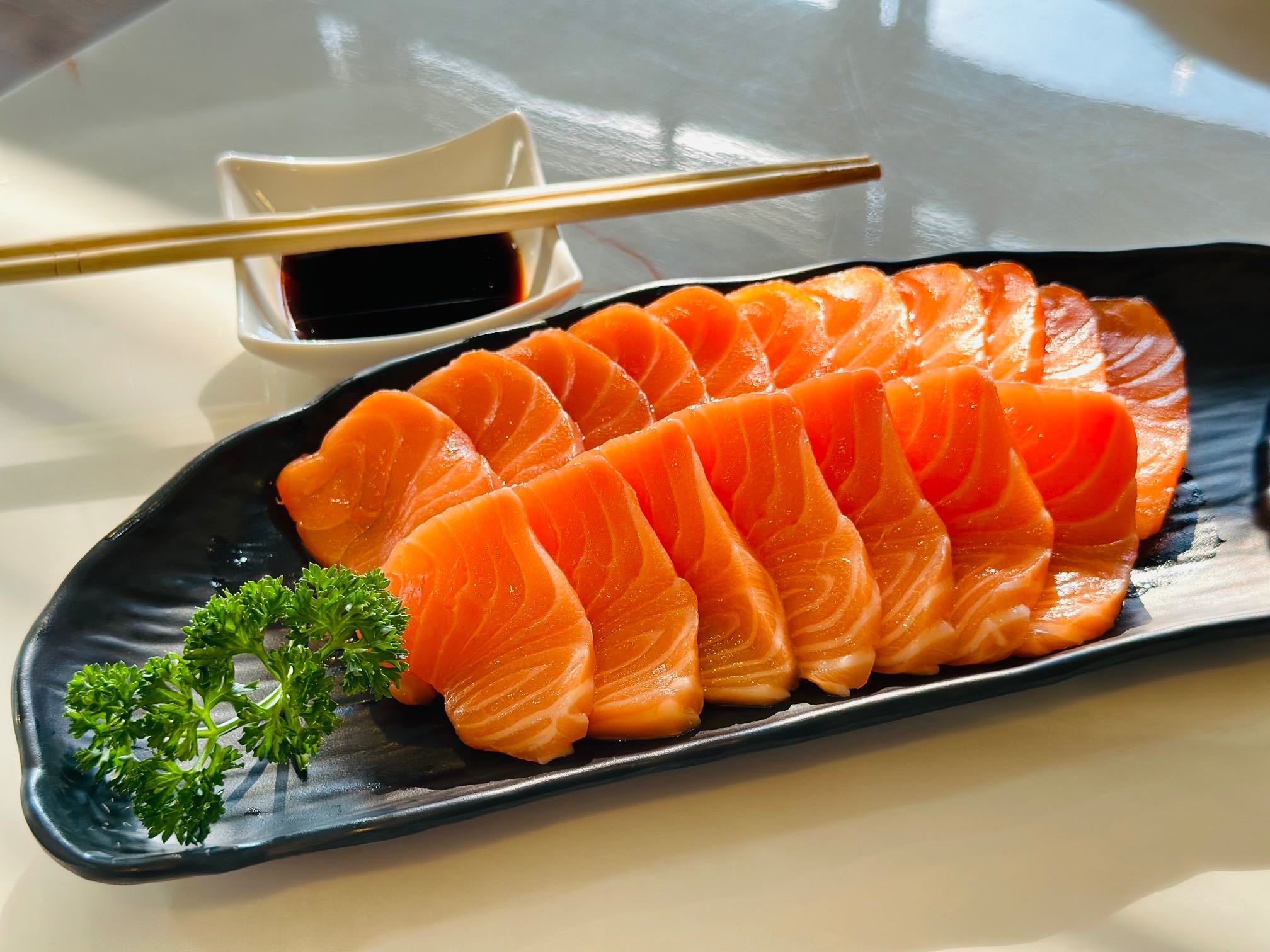 Salmon Sashimi (แล่สด)  🇯🇵 🦅