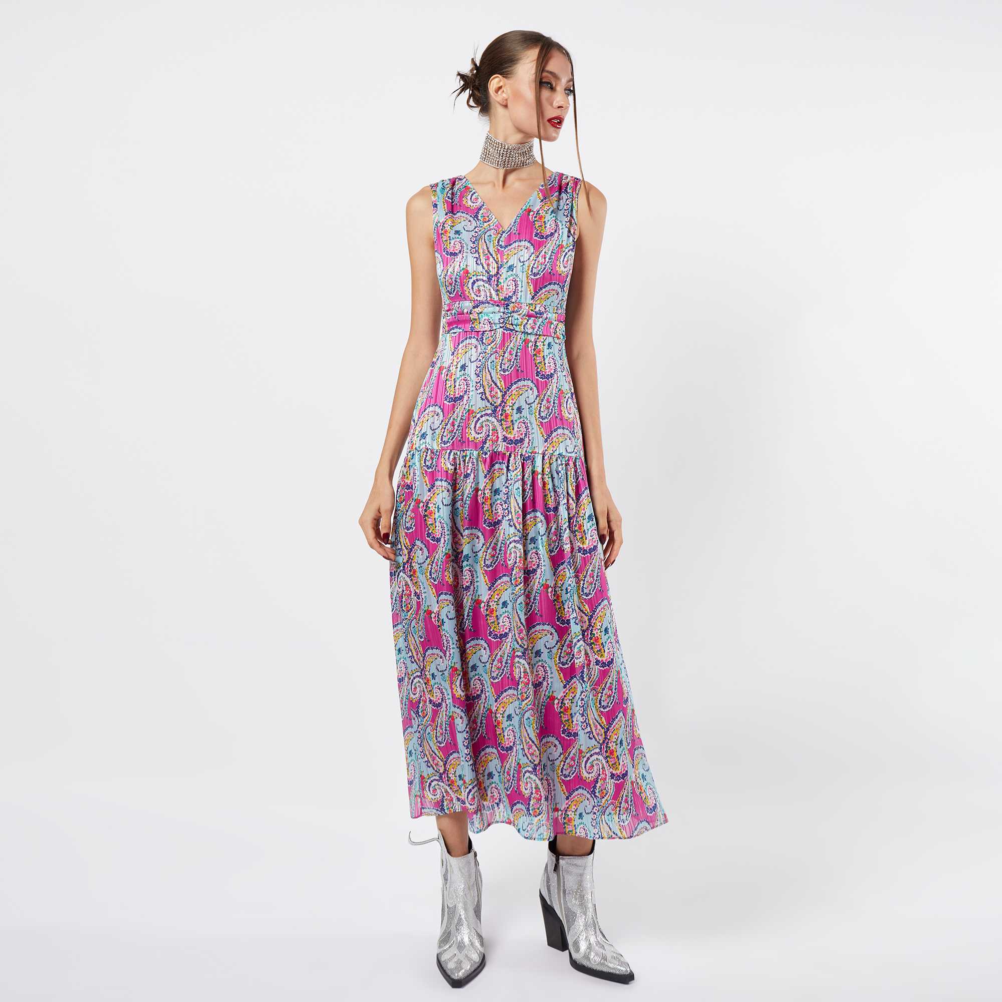 เดรสยาวแขนกุดลายเพสลีย์ | Paisley Floral Print V-Neck Maxi Dress | 06224