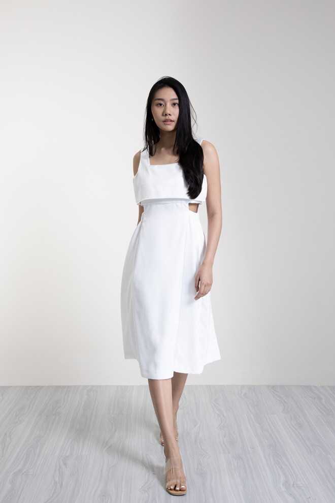 QueenCows ชุดให้นม Ciara Pattern Dress (White)